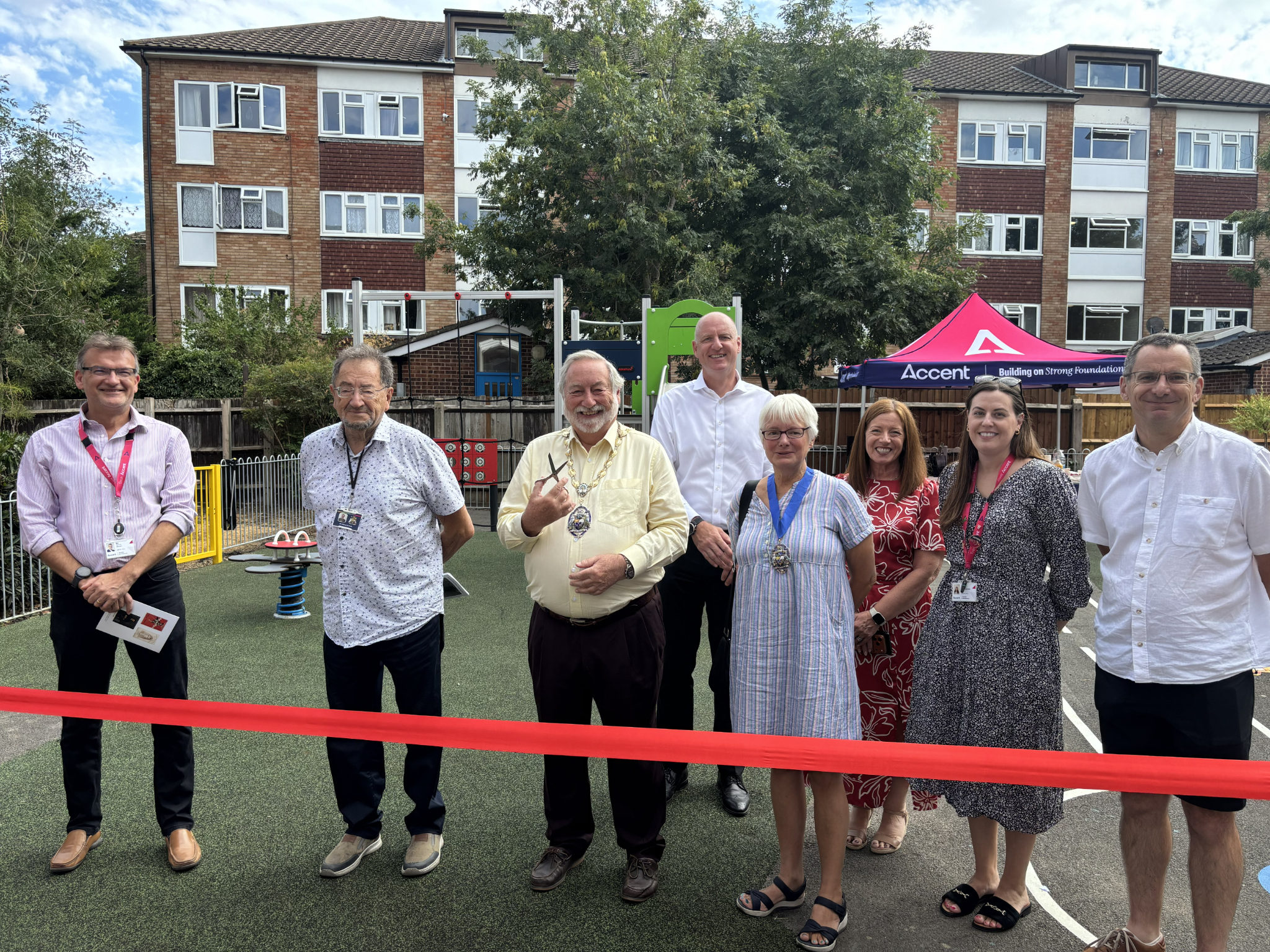 Avenue Sucy Ribbon Cutting